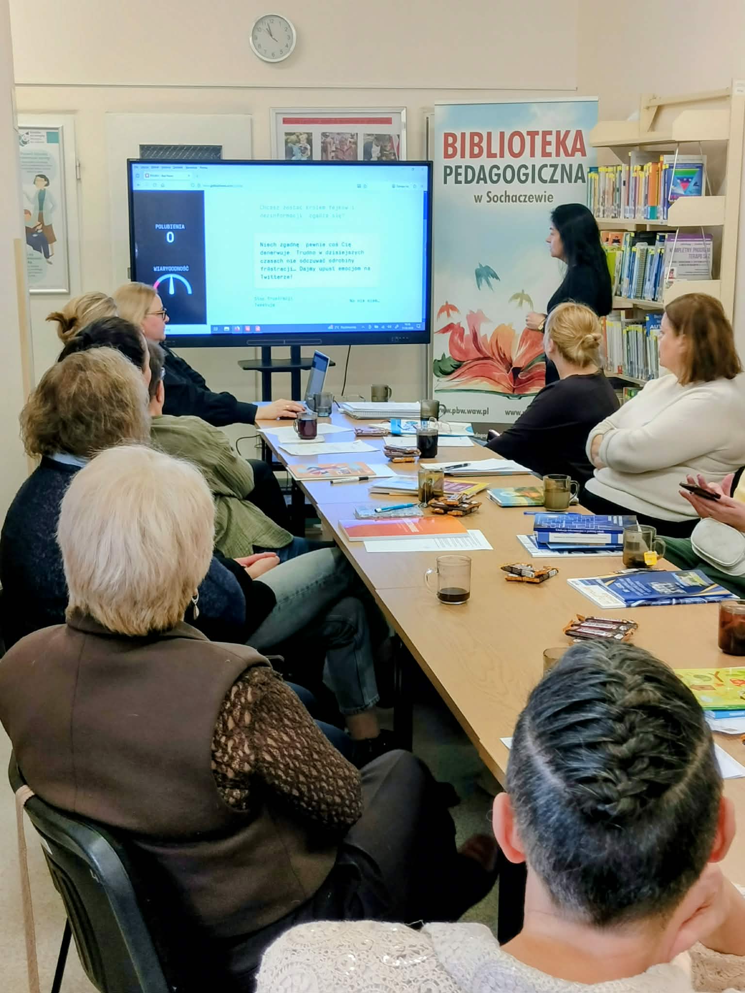 Promowanie higieny cyfrowej i bezpiecznego poruszania się w…